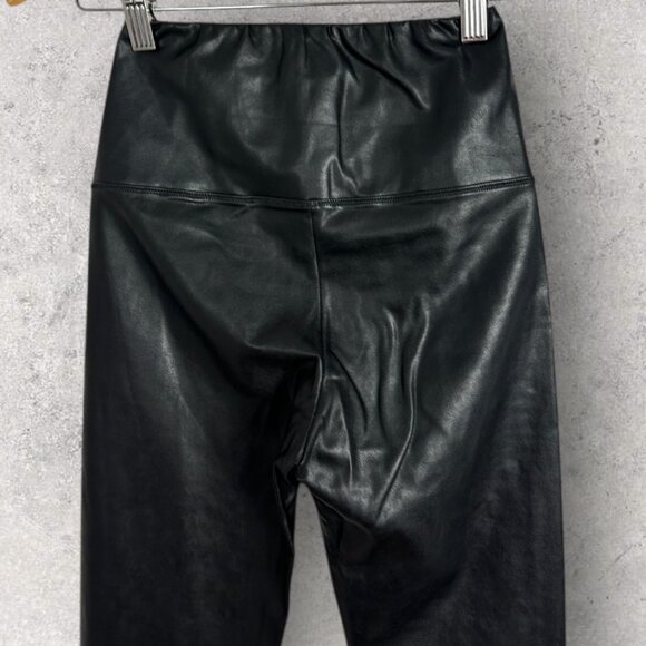 Aritzia High Waist Vegan Leather Leggings Black Size XS Daria Minimal‎ Edgy Goth - Picture 4 of 7